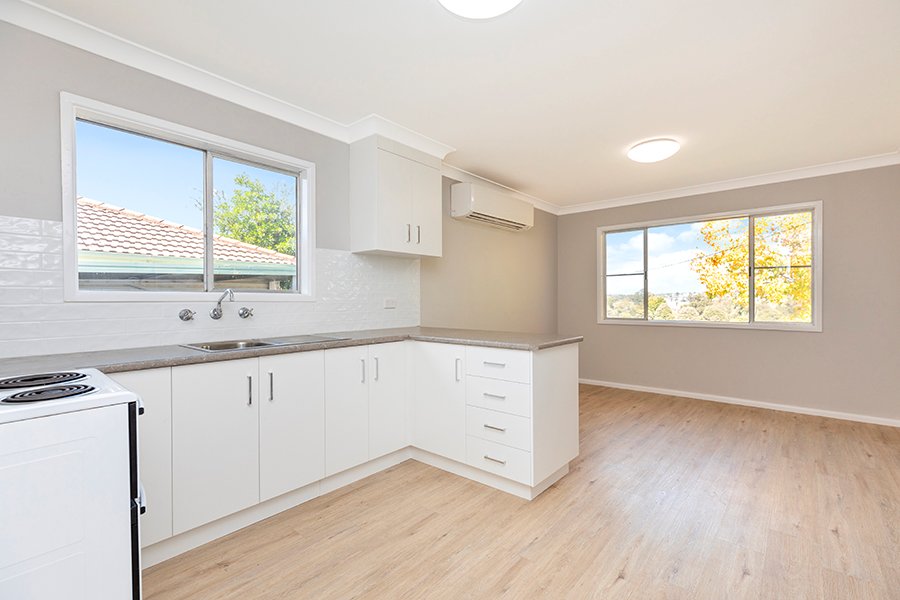 396 Armidale Road TAMWORTH 8