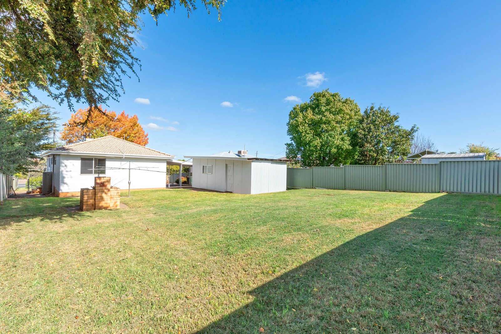 396 Armidale Road TAMWORTH 4