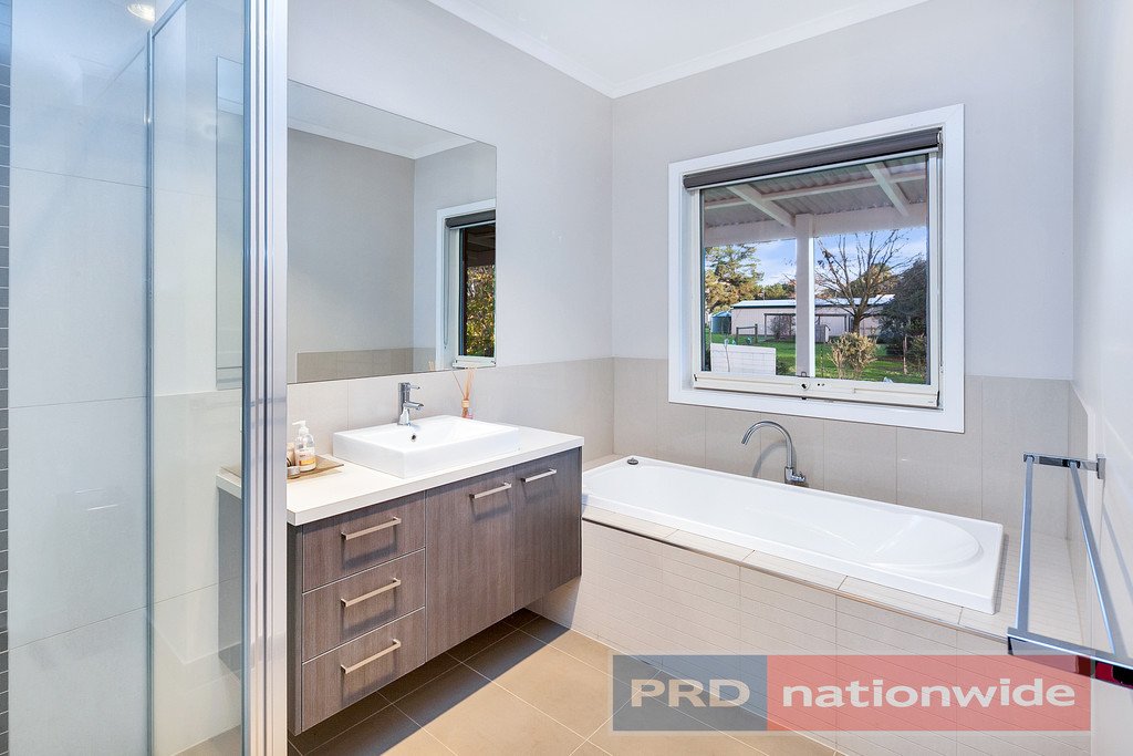 396 Kingston Road KINGSTON 11