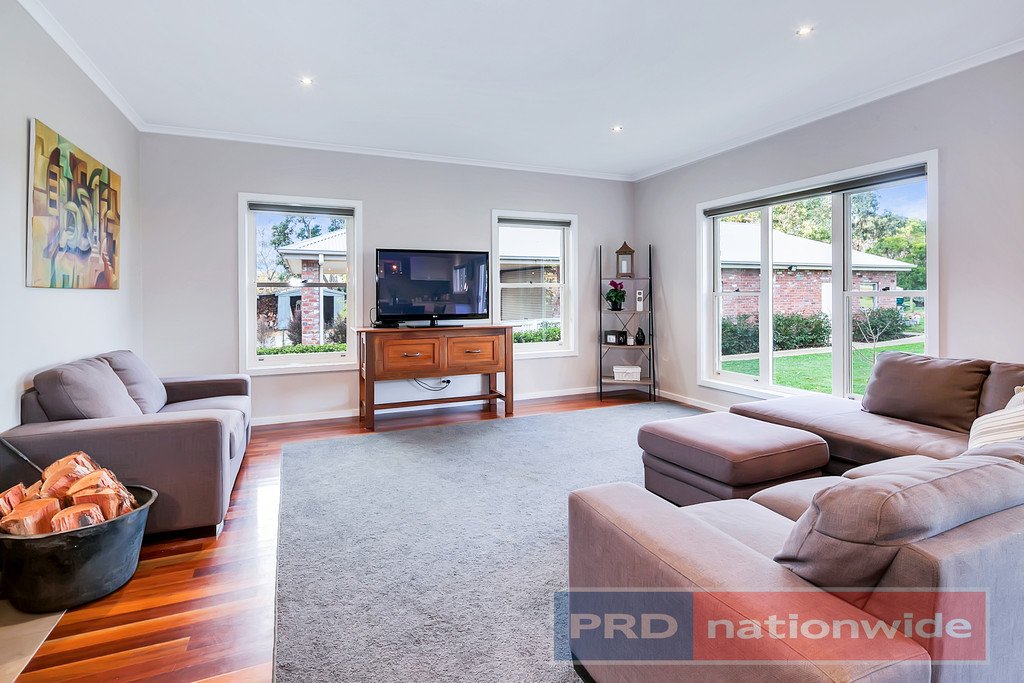 396 Kingston Road KINGSTON 12