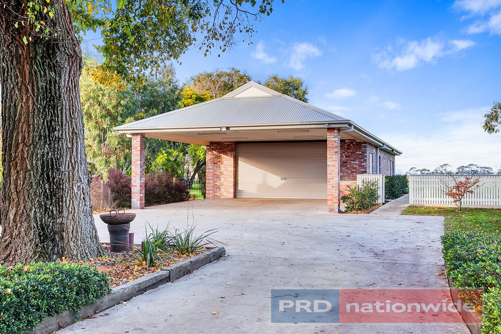 396 Kingston Road KINGSTON 17