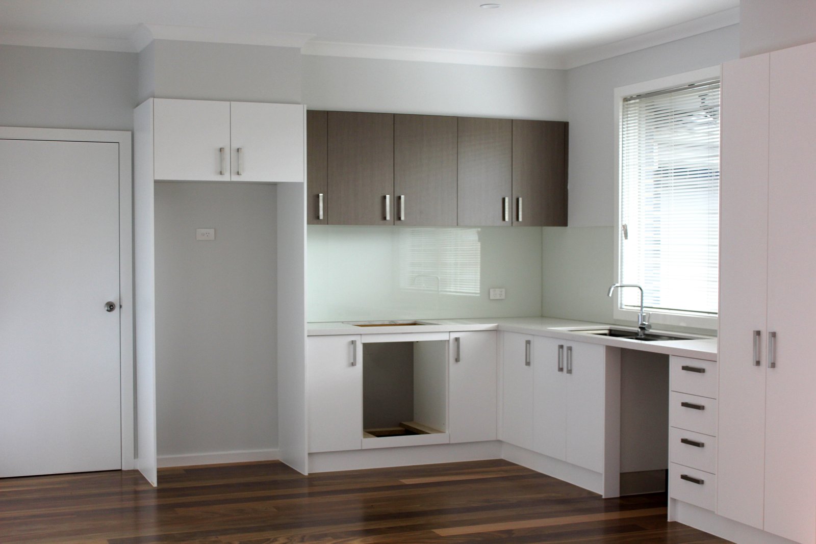Gallery: 3/97 Huntingdale Road