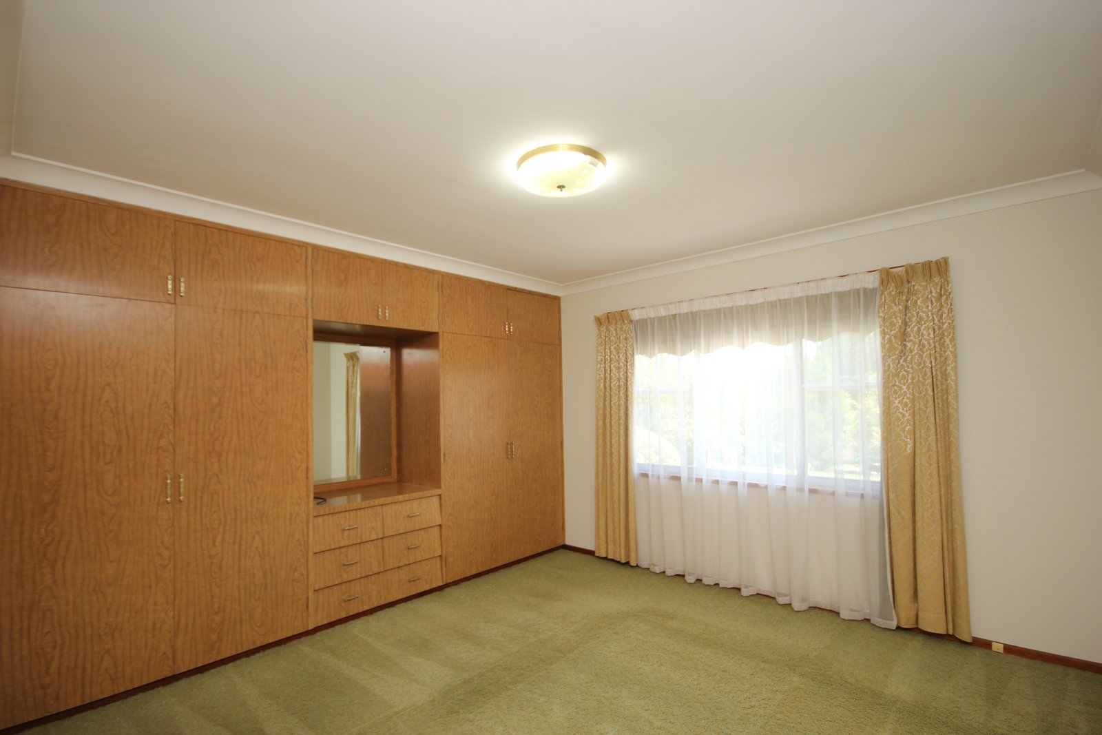 398 Ocean Drive WEST HAVEN 7