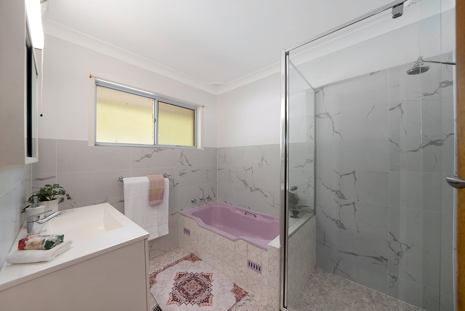 398 Ocean Drive WEST HAVEN 13