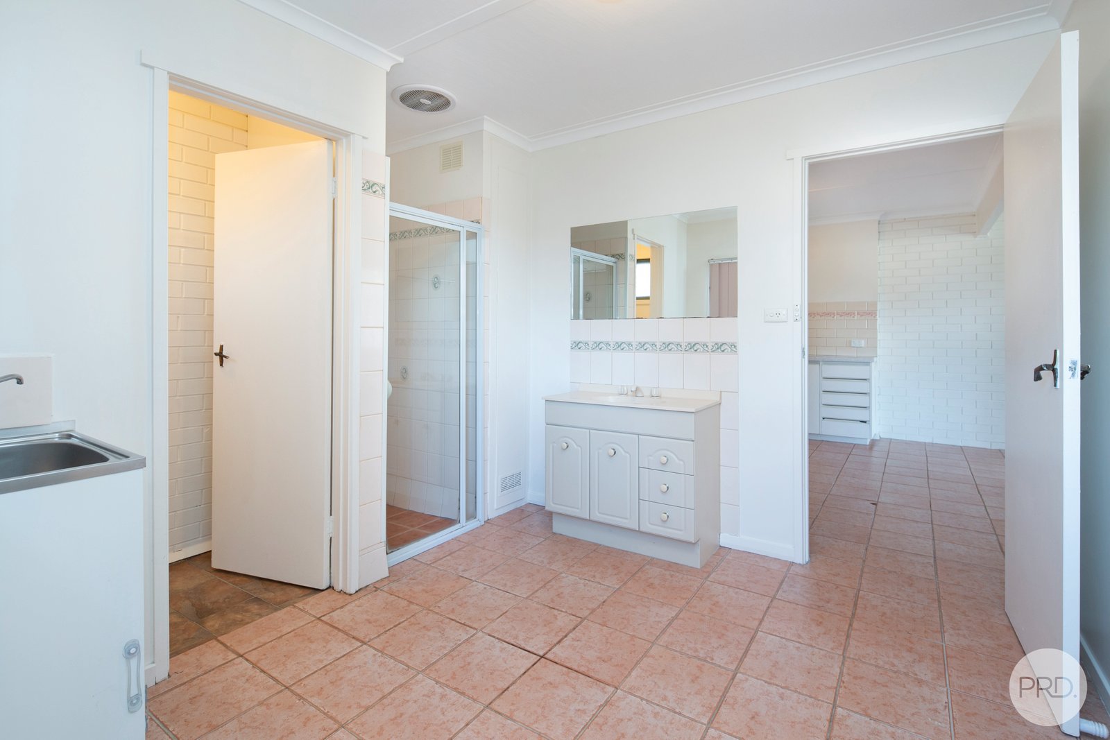 398 Richards Street CANADIAN 9