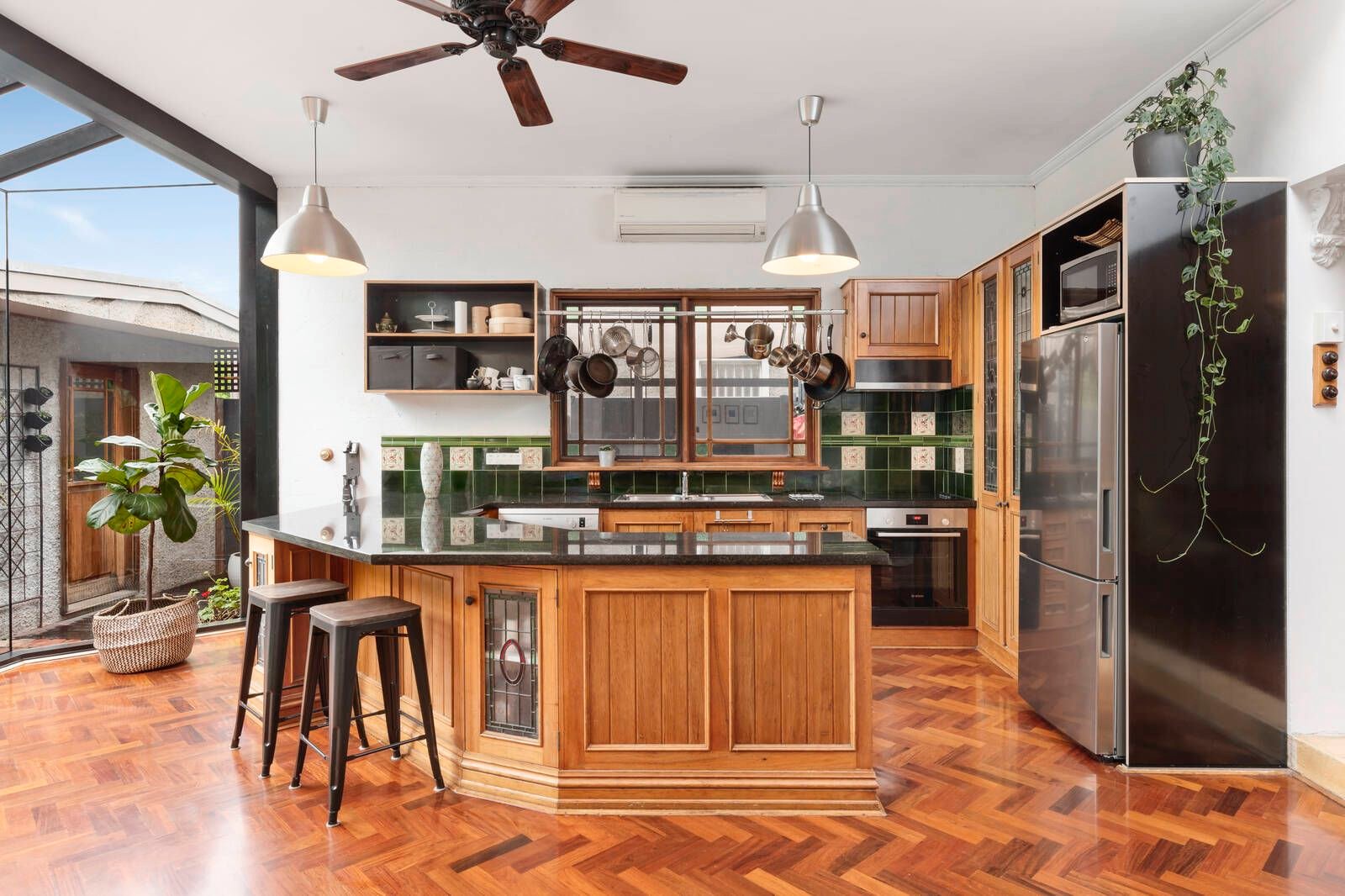 Gallery: 398 Williamstown Road