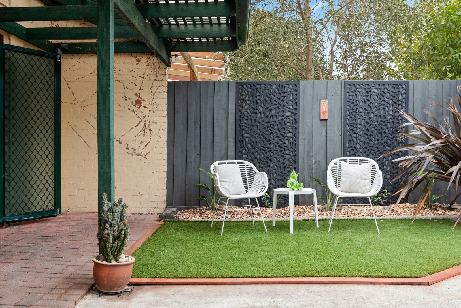 Gallery: 399 Johnston Street