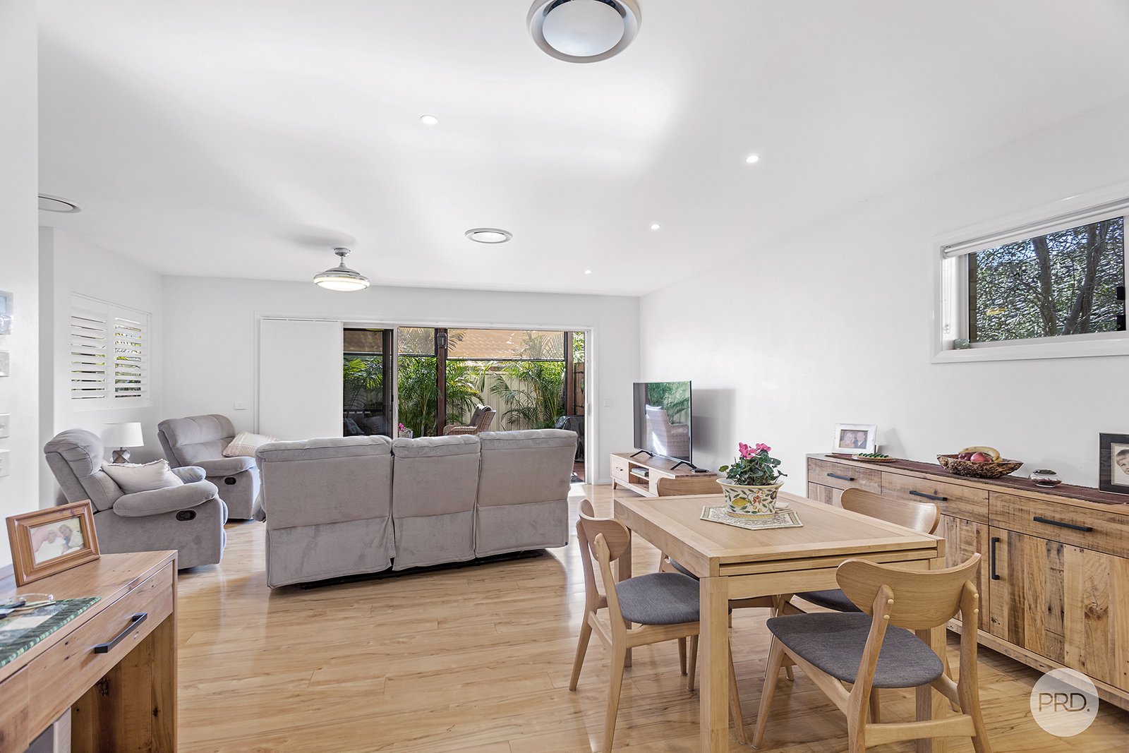 39a Compass Close SALAMANDER BAY 6