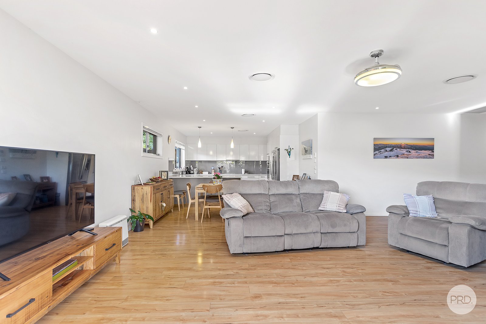 39a Compass Close SALAMANDER BAY 7