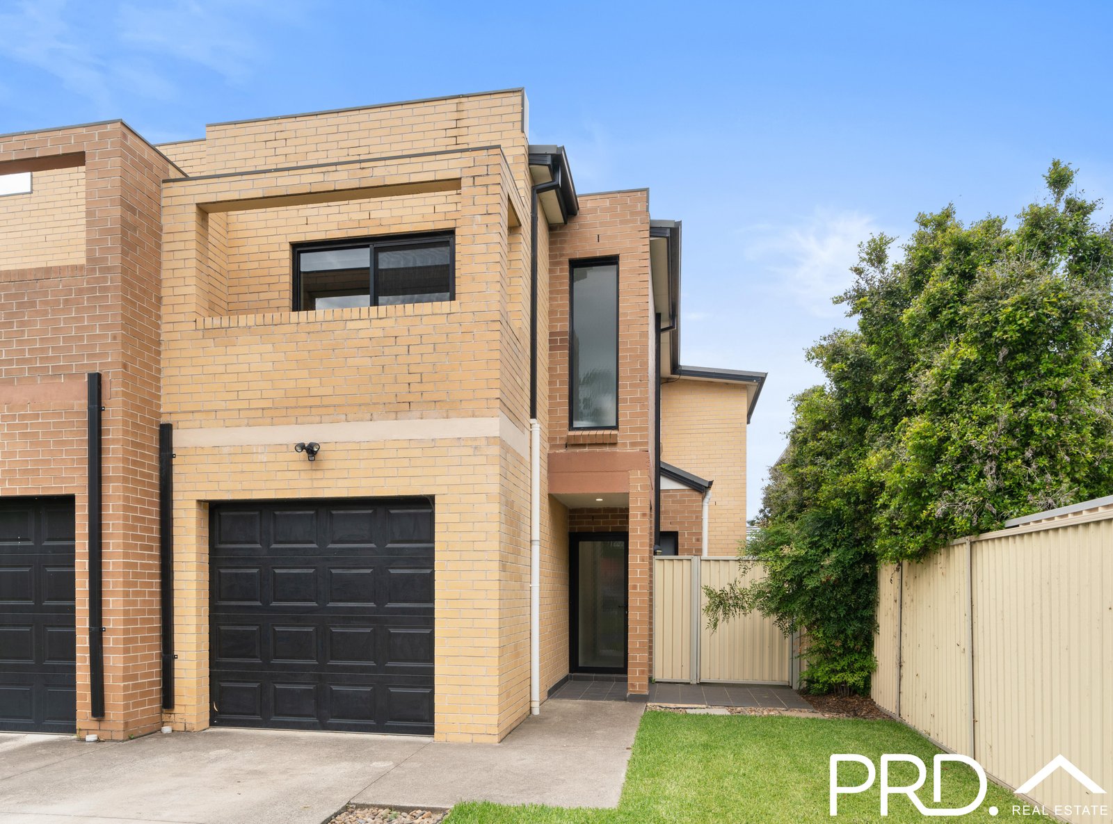 39a Fromelles Avenue MILPERRA 1