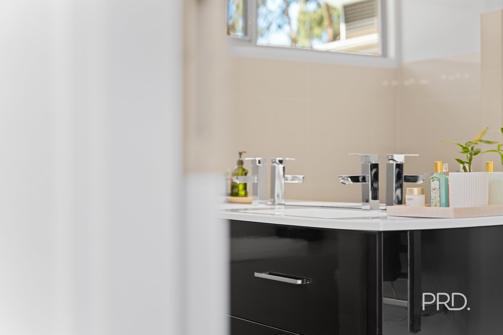 39A Plumpton Road LAKE ALBERT 18