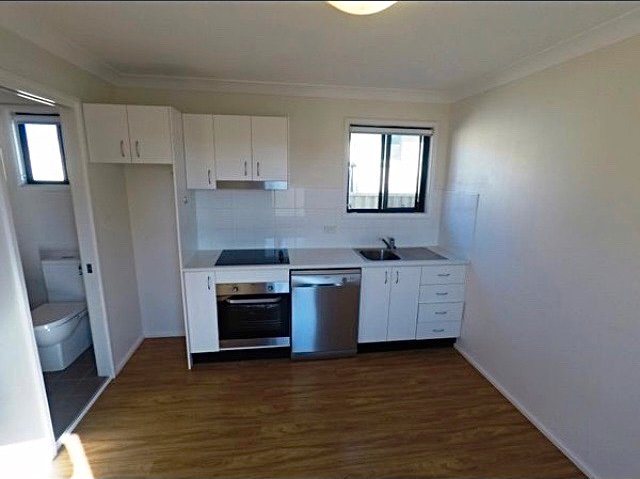 39A Stoke Crescent SOUTH PENRITH 2