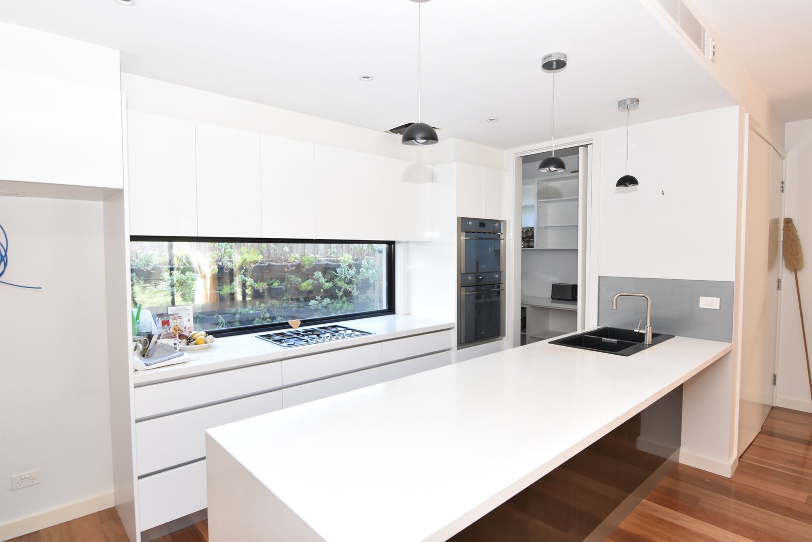 Gallery: 3a Bosanquet Avenue