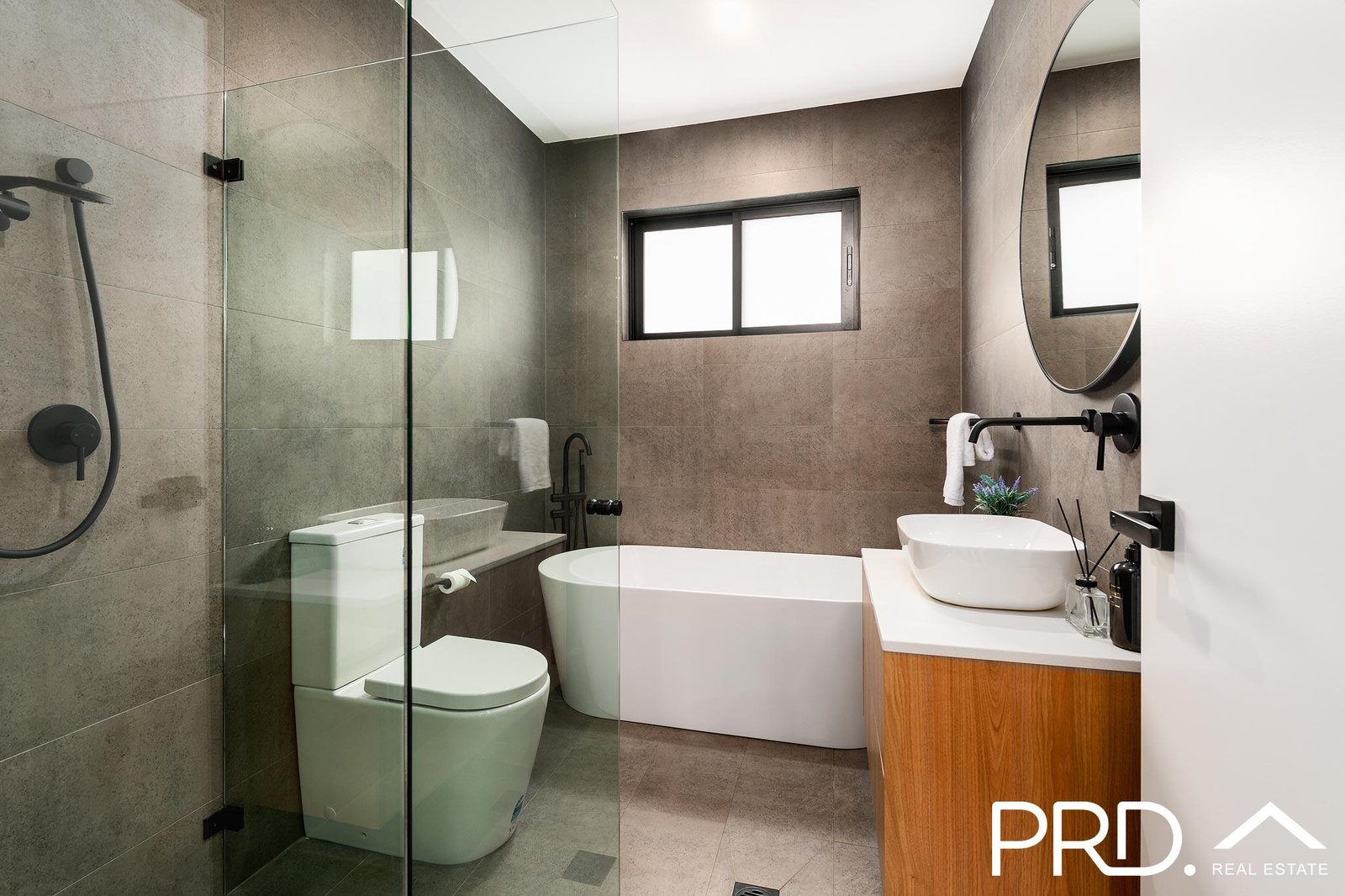 3a Dernancourt Parade MILPERRA 8