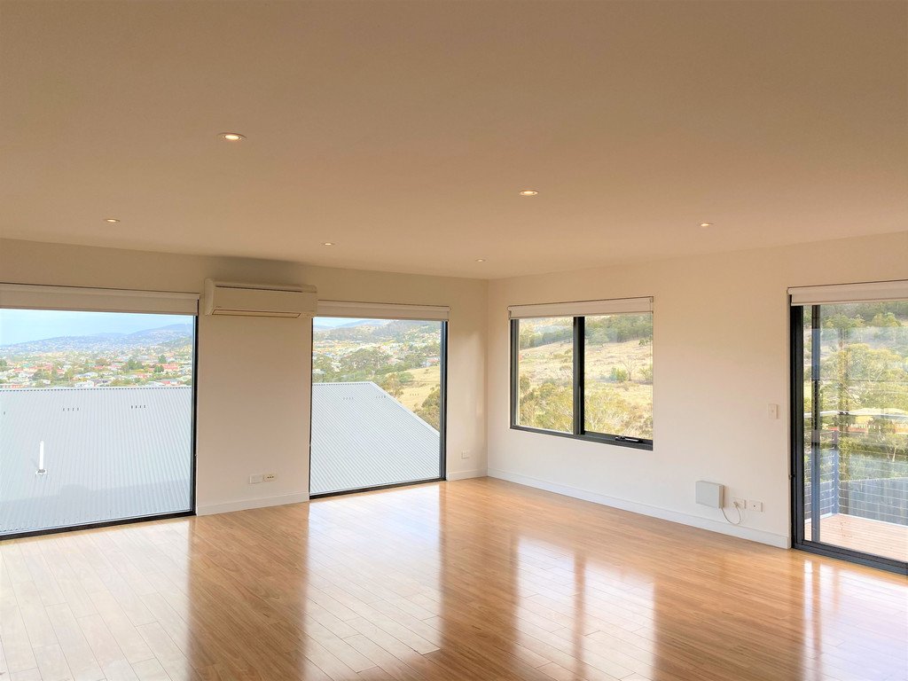3a Ironbark Drive CLAREMONT 3