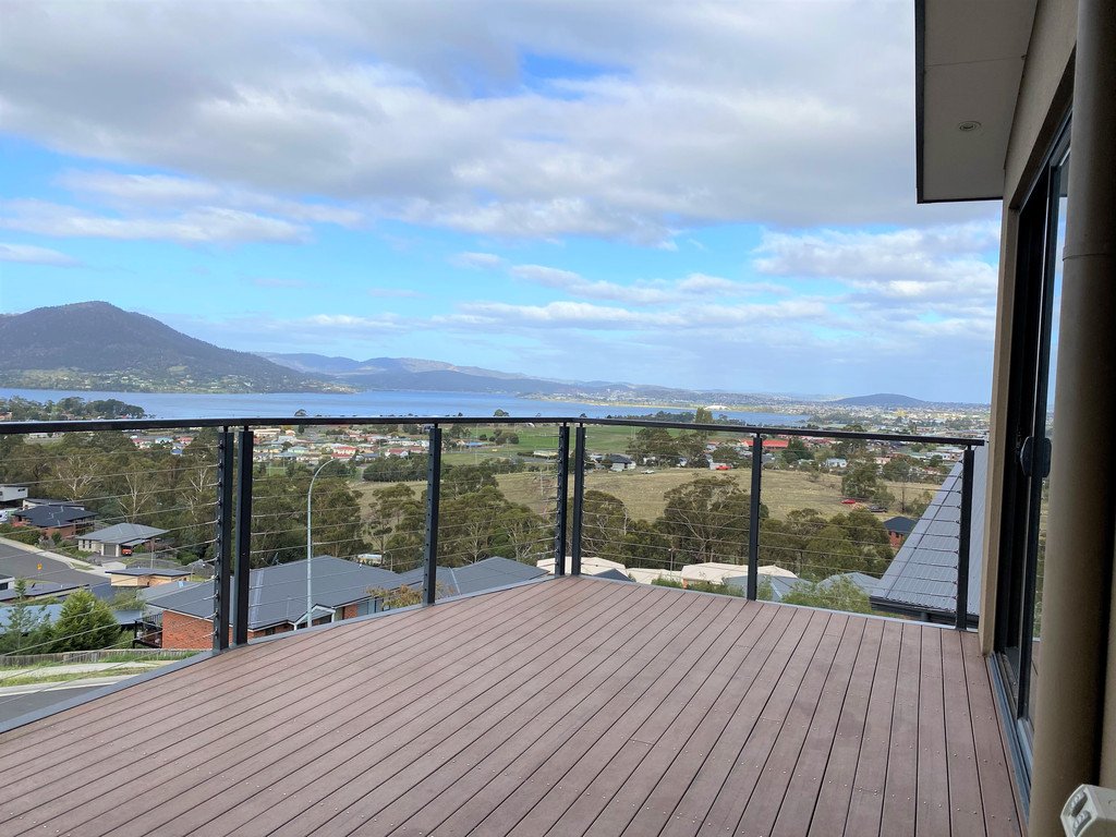3a Ironbark Drive CLAREMONT 13