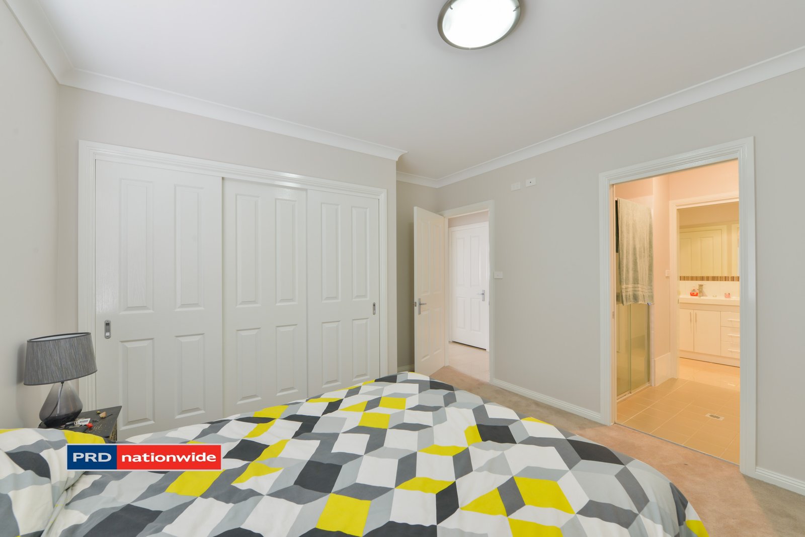 3A James Place TAMWORTH 5