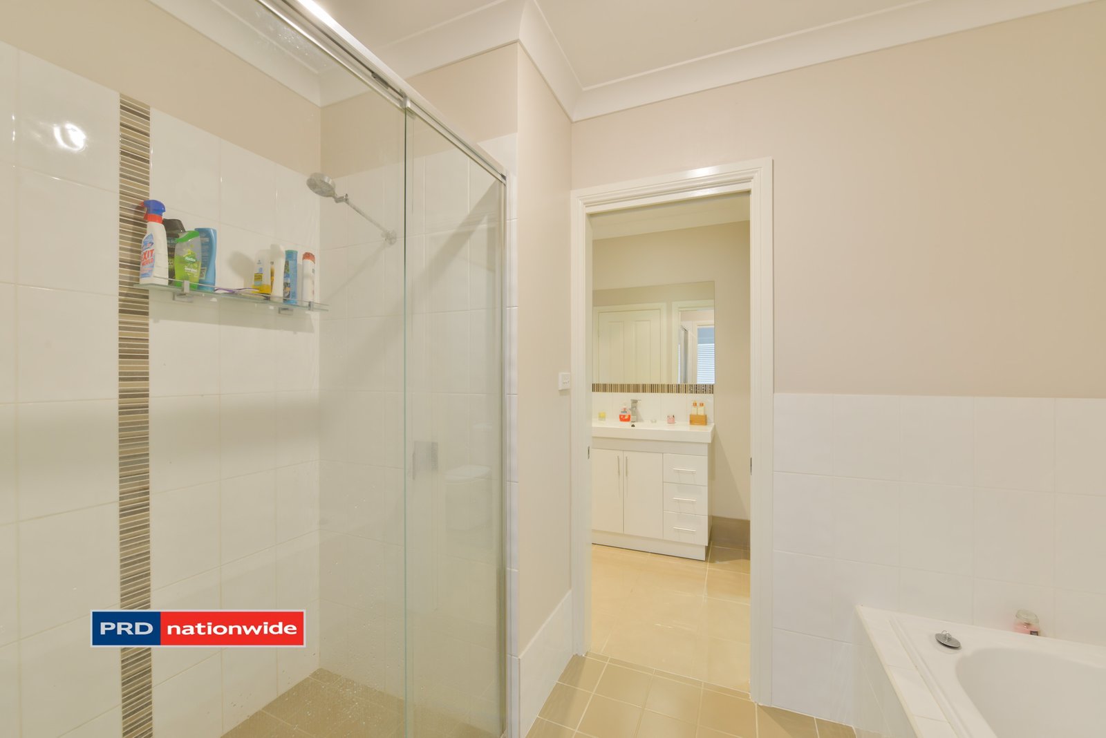3A James Place TAMWORTH 6
