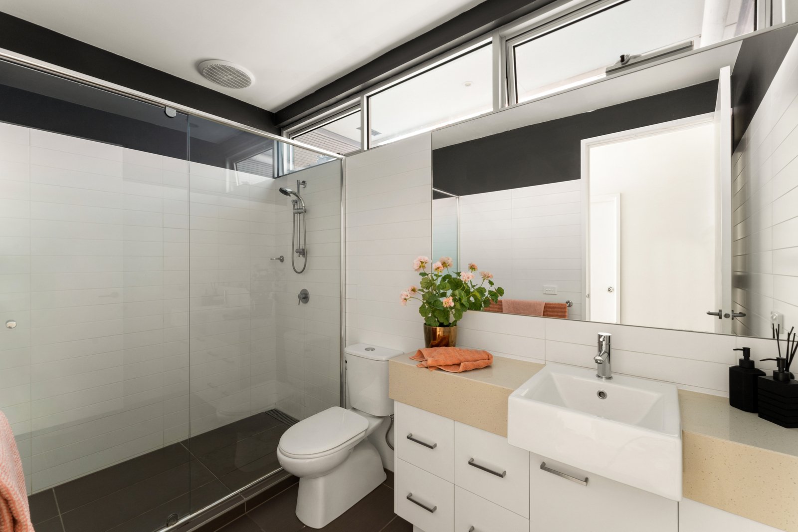 3A Princes Place, Port Melbourne, 3207