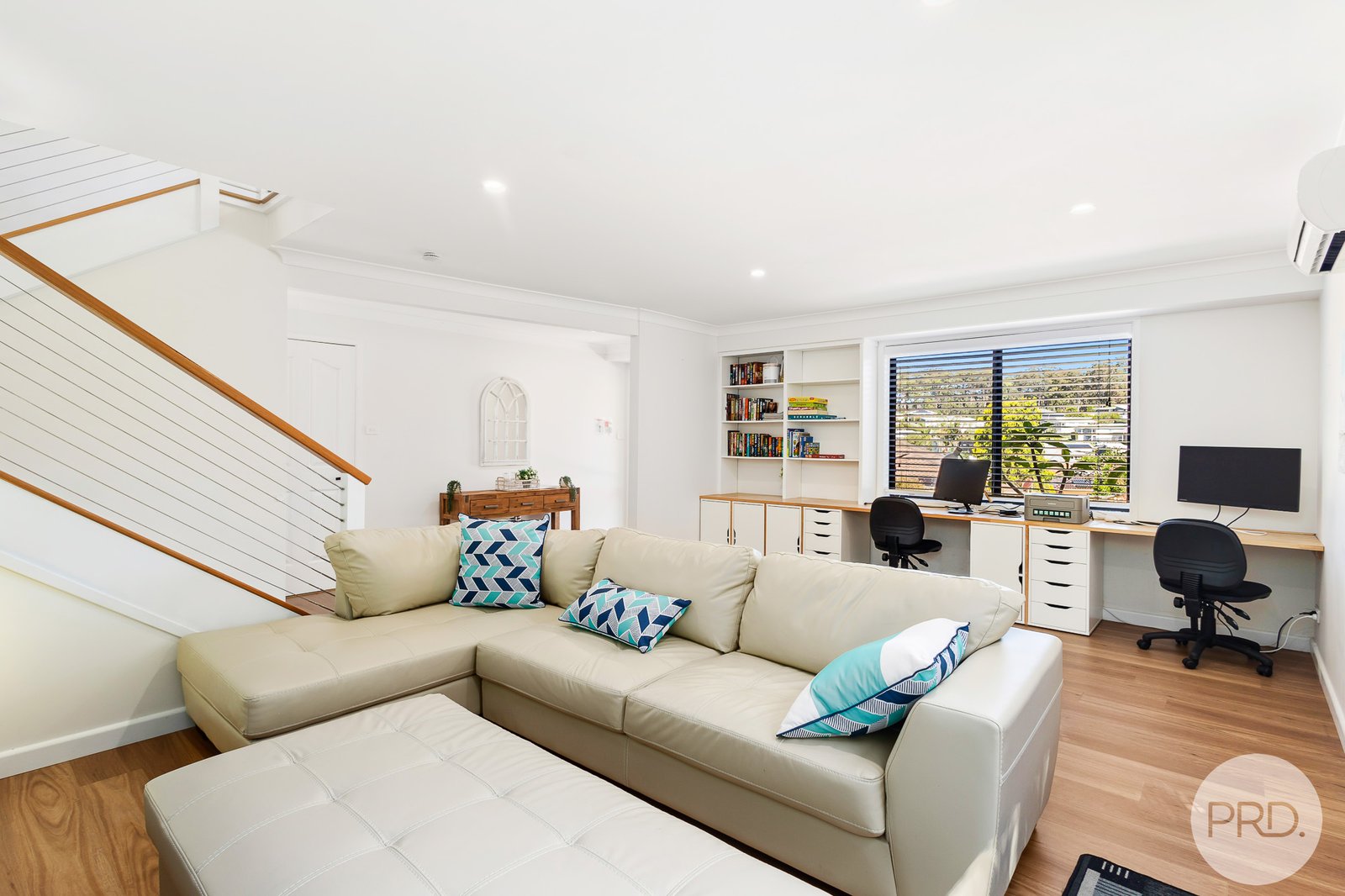 3a The Breakwater  CORLETTE 6