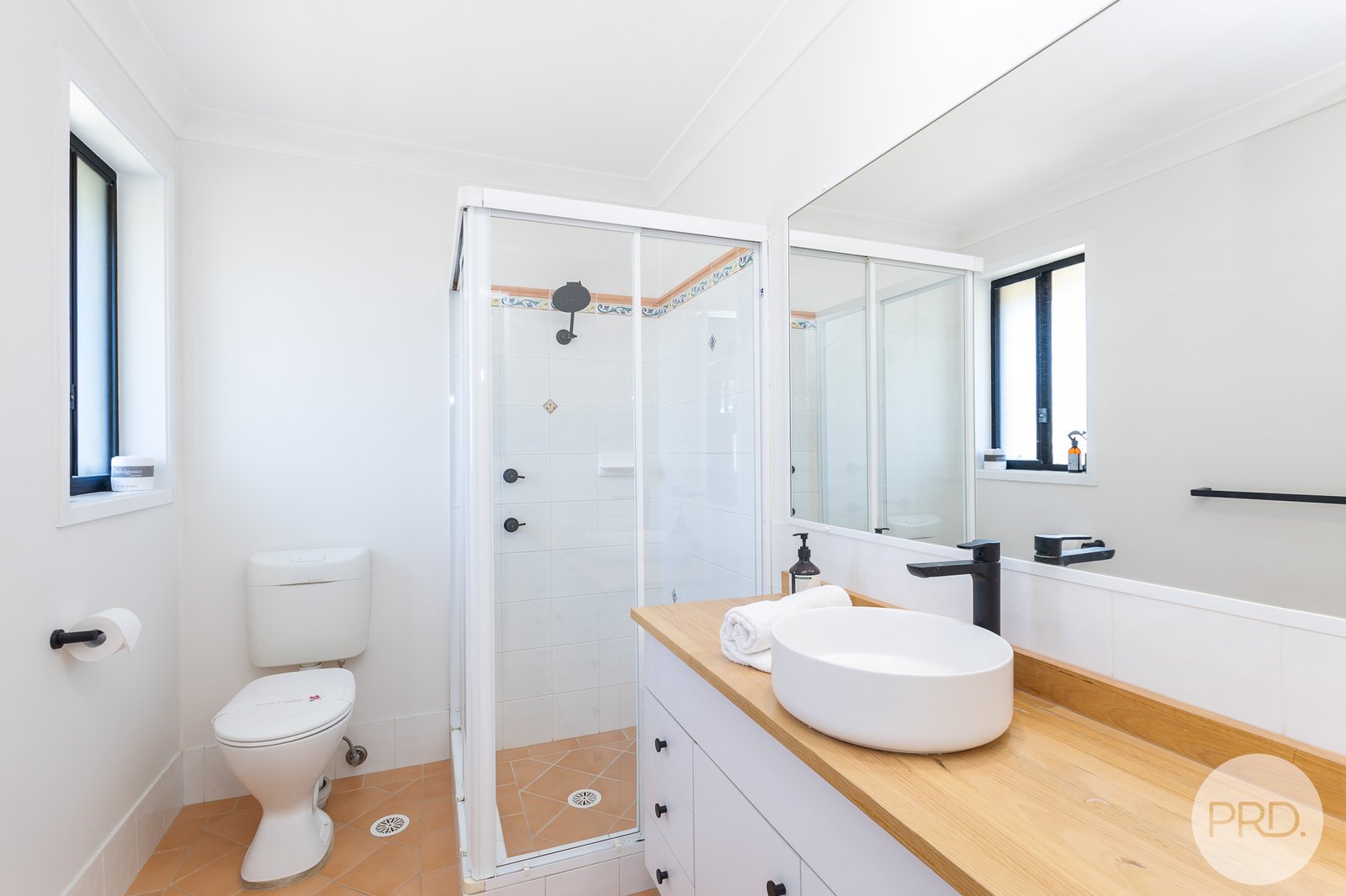 3a The Breakwater  CORLETTE 14