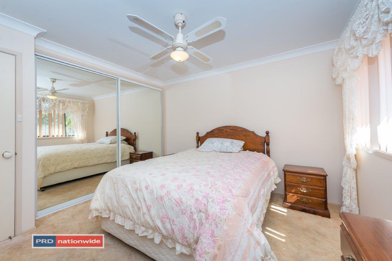 3a The Breakwater  CORLETTE 12