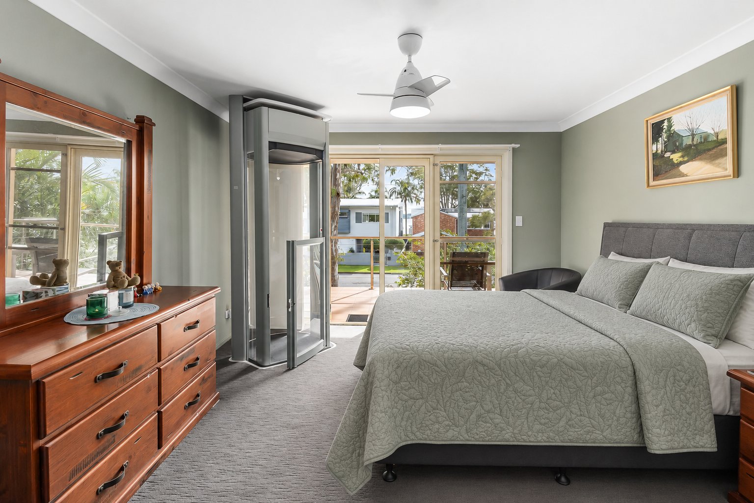 3A The Peninsula  CORLETTE 22