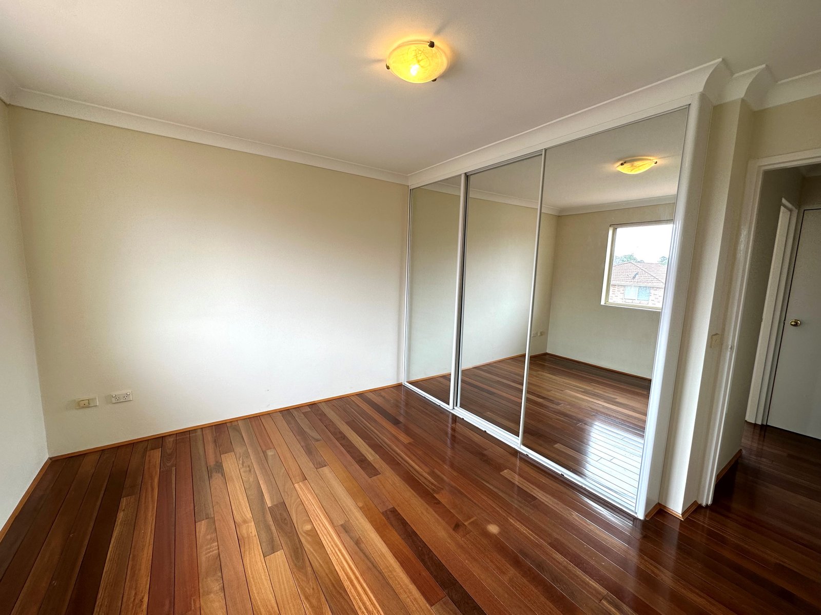 3A/41-45 Powell Street YAGOONA 5