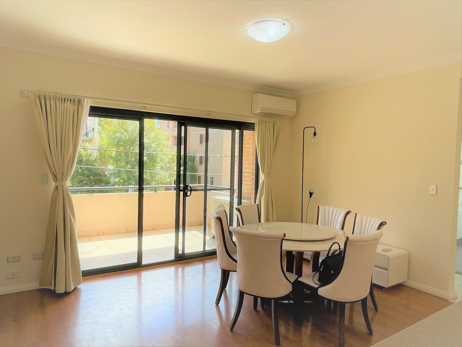 3A/74-80 Woniora Road HURSTVILLE 3
