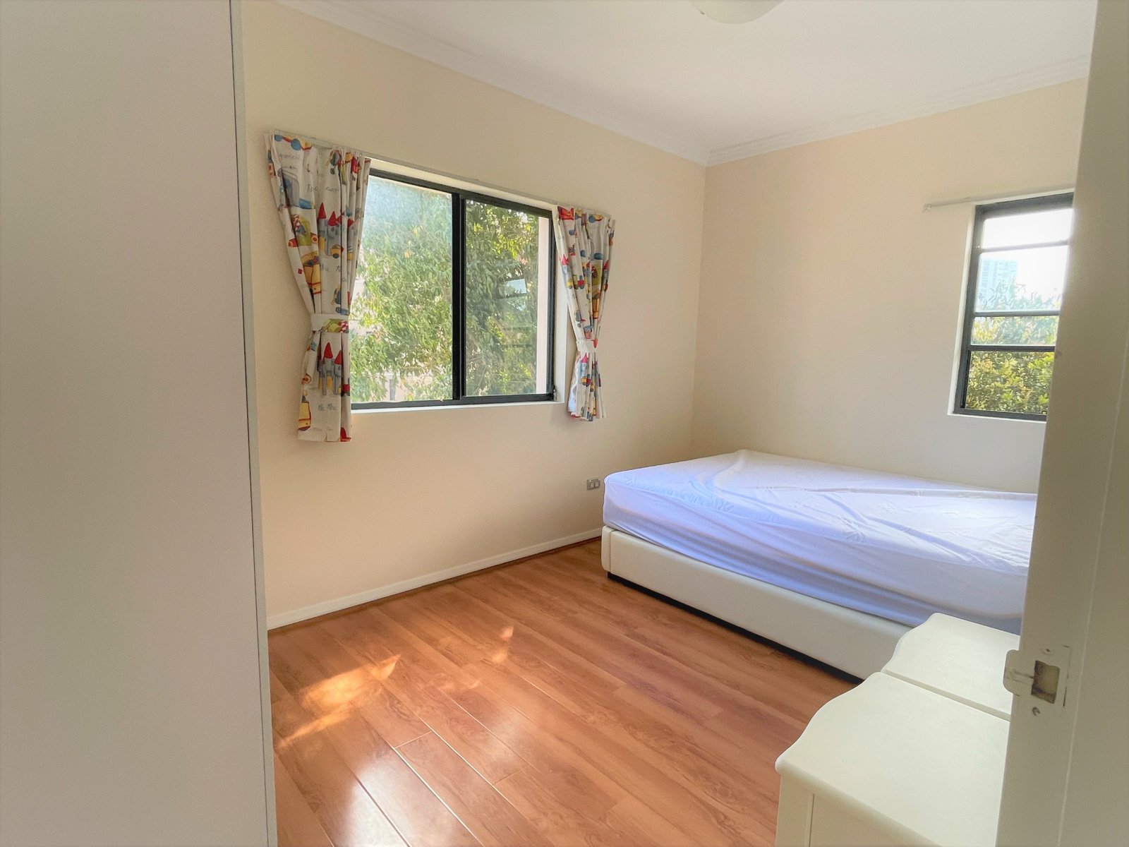 3A/74-80 Woniora Road HURSTVILLE 6
