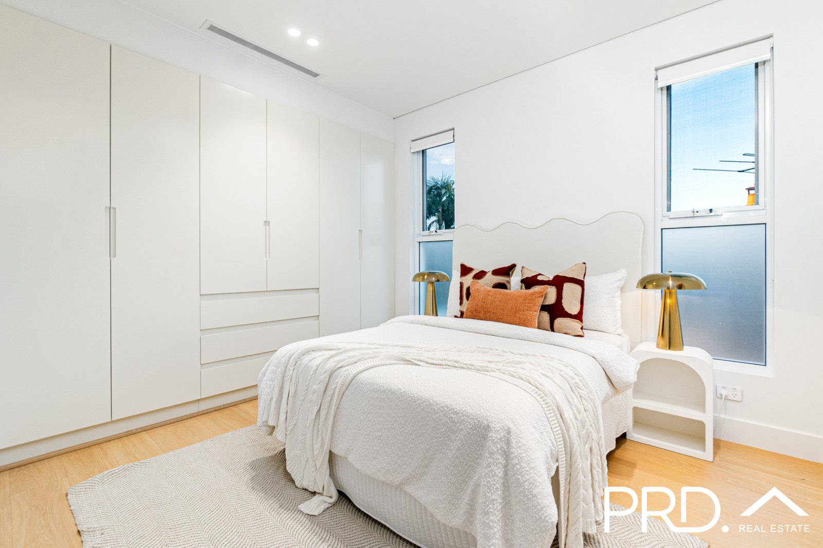 3b Alliance Avenue REVESBY 9