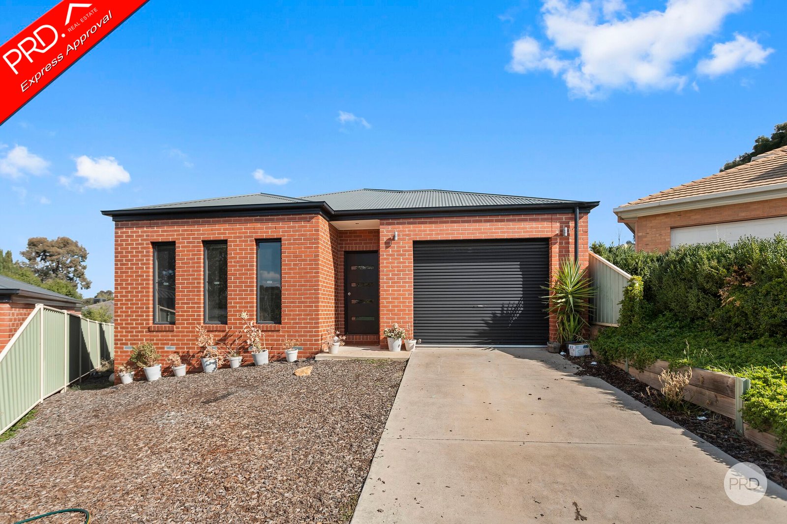3B Ella Court KENNINGTON 1