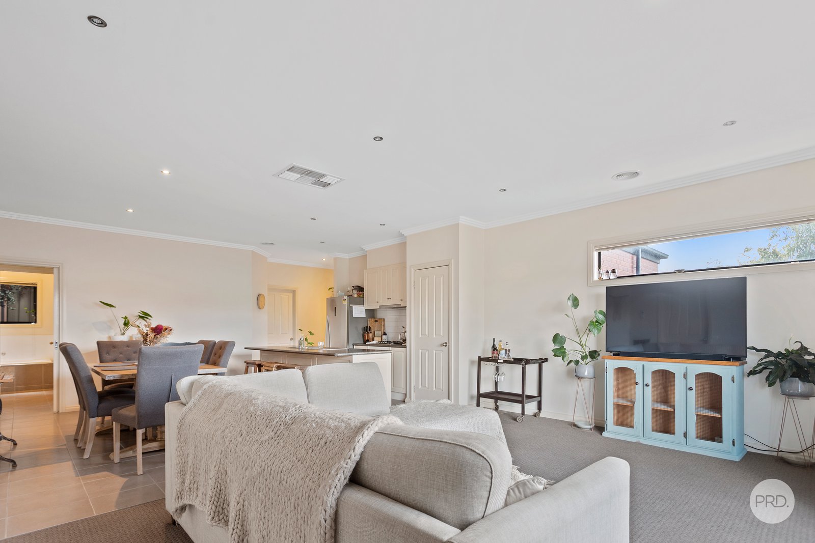 3B Ella Court KENNINGTON 2