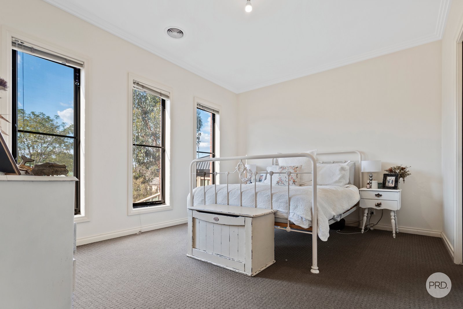 3B Ella Court KENNINGTON 5