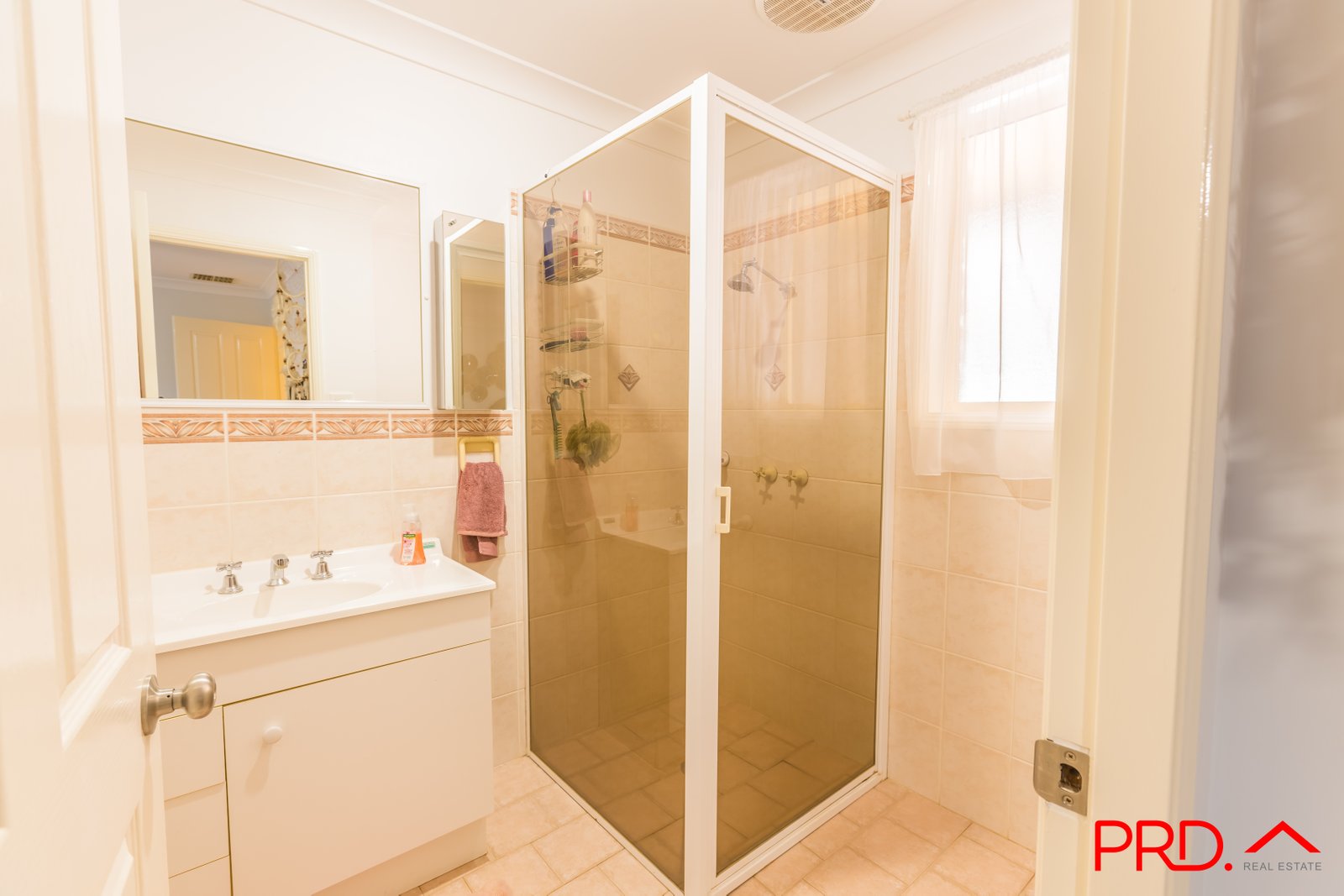 3B Garden Street KOOTINGAL 8