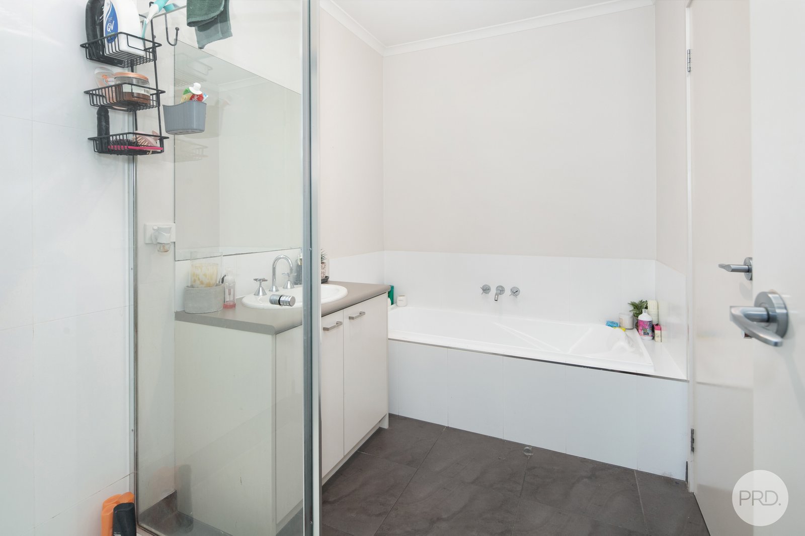 3B King George Way MITCHELL PARK 6