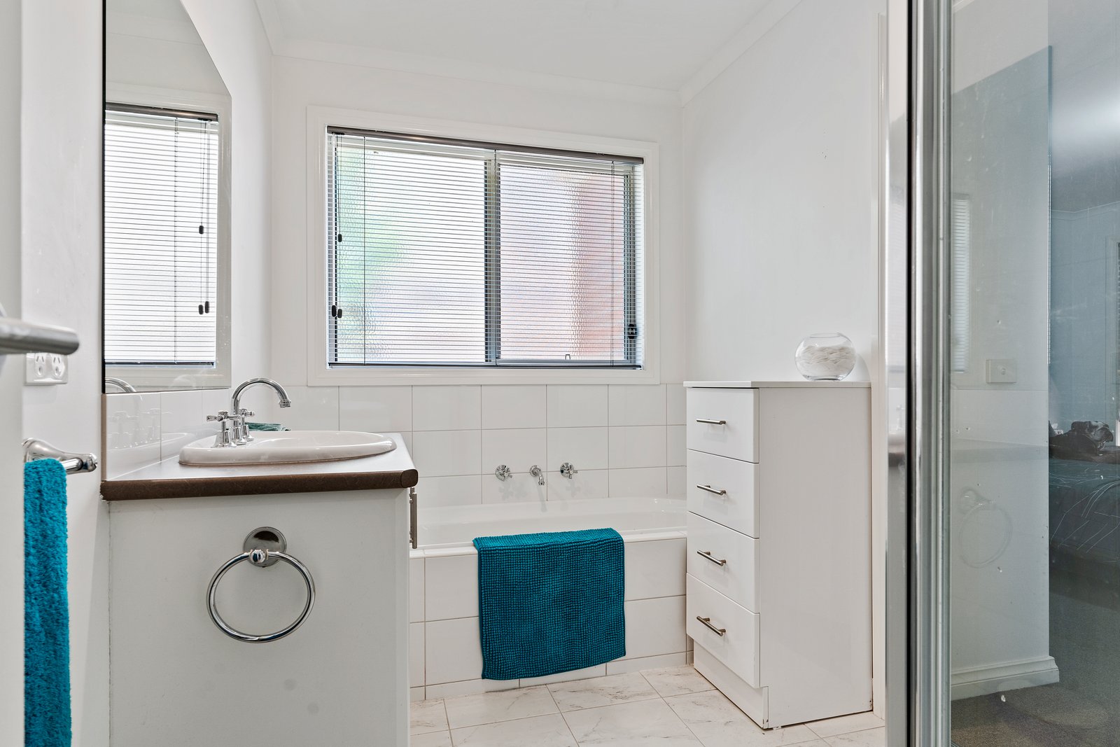 3B Kinrap Street KANGAROO FLAT 5
