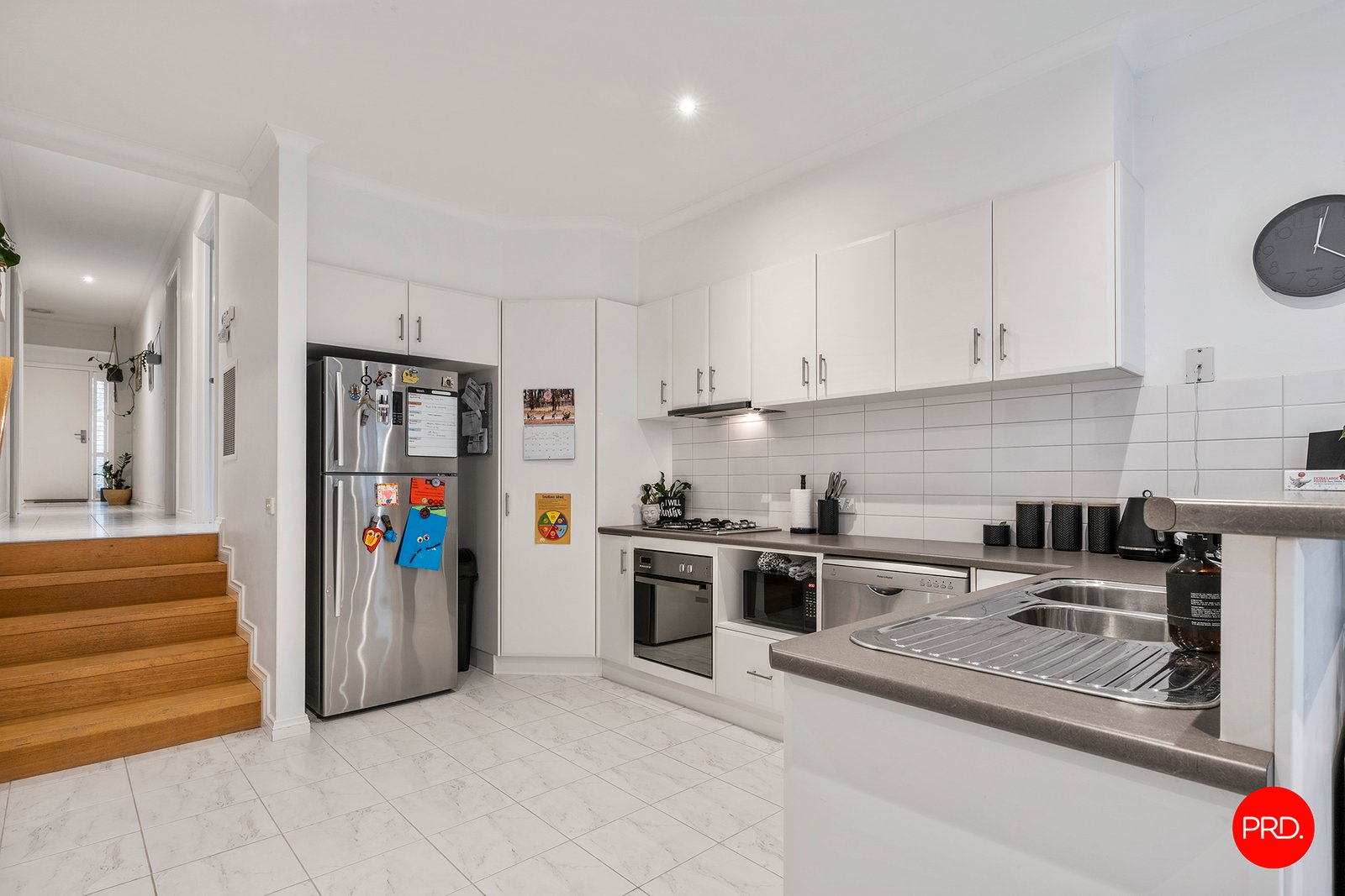3B Kinrap Street KANGAROO FLAT 2