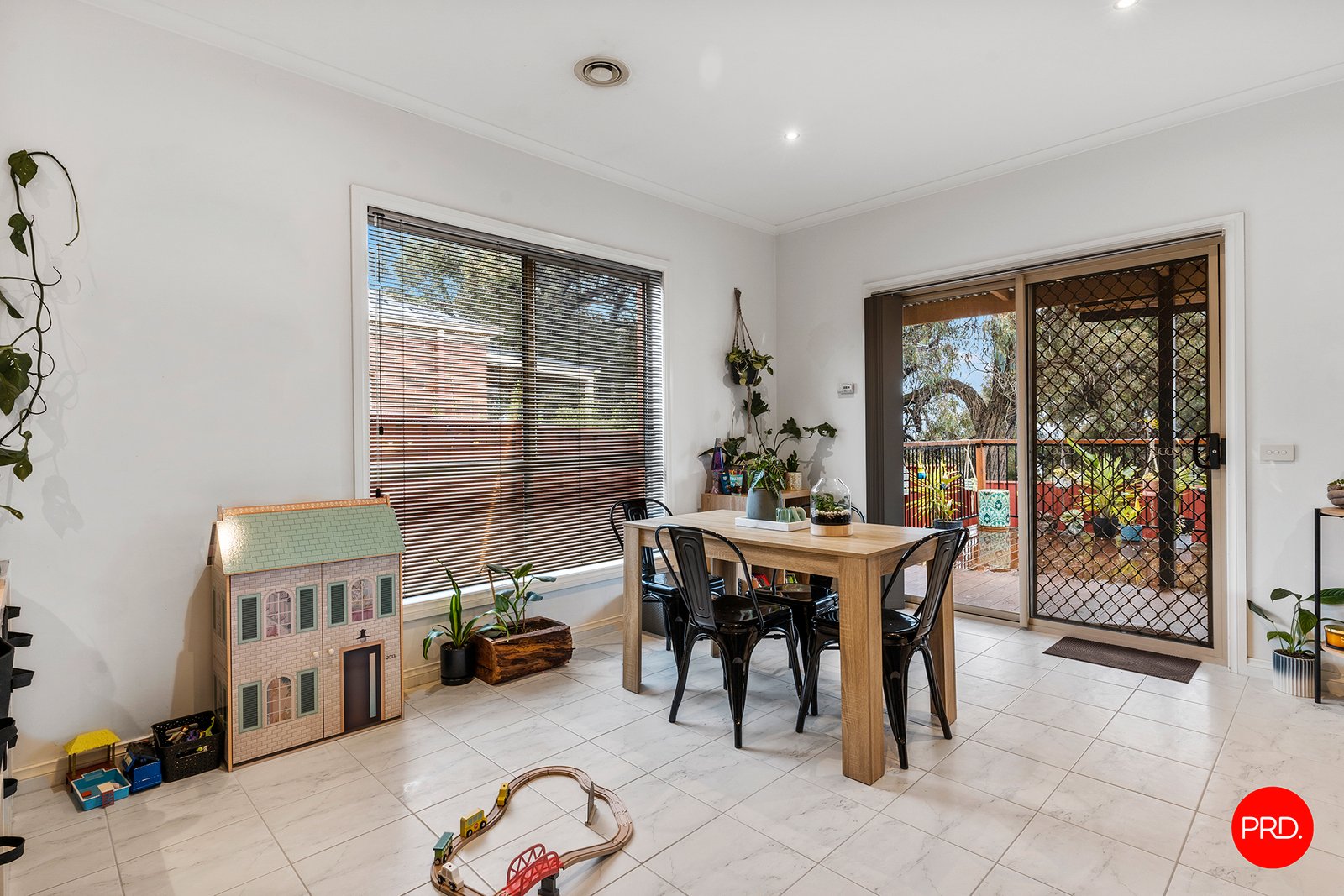 3B Kinrap Street KANGAROO FLAT 5