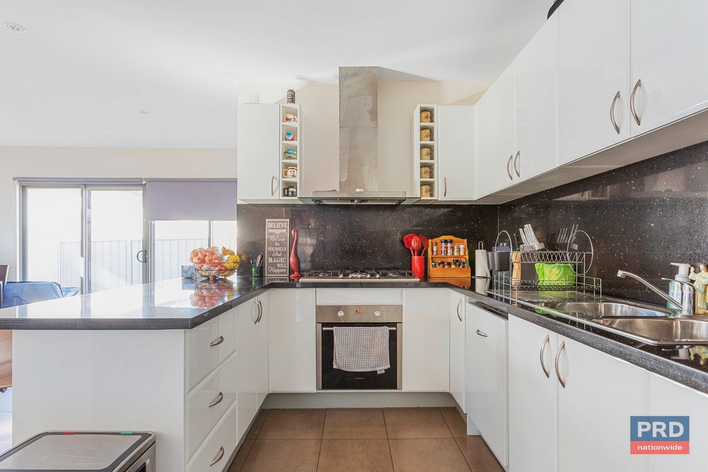 3C High Street KANGAROO FLAT 6