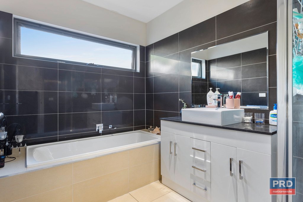 3C High Street KANGAROO FLAT 9