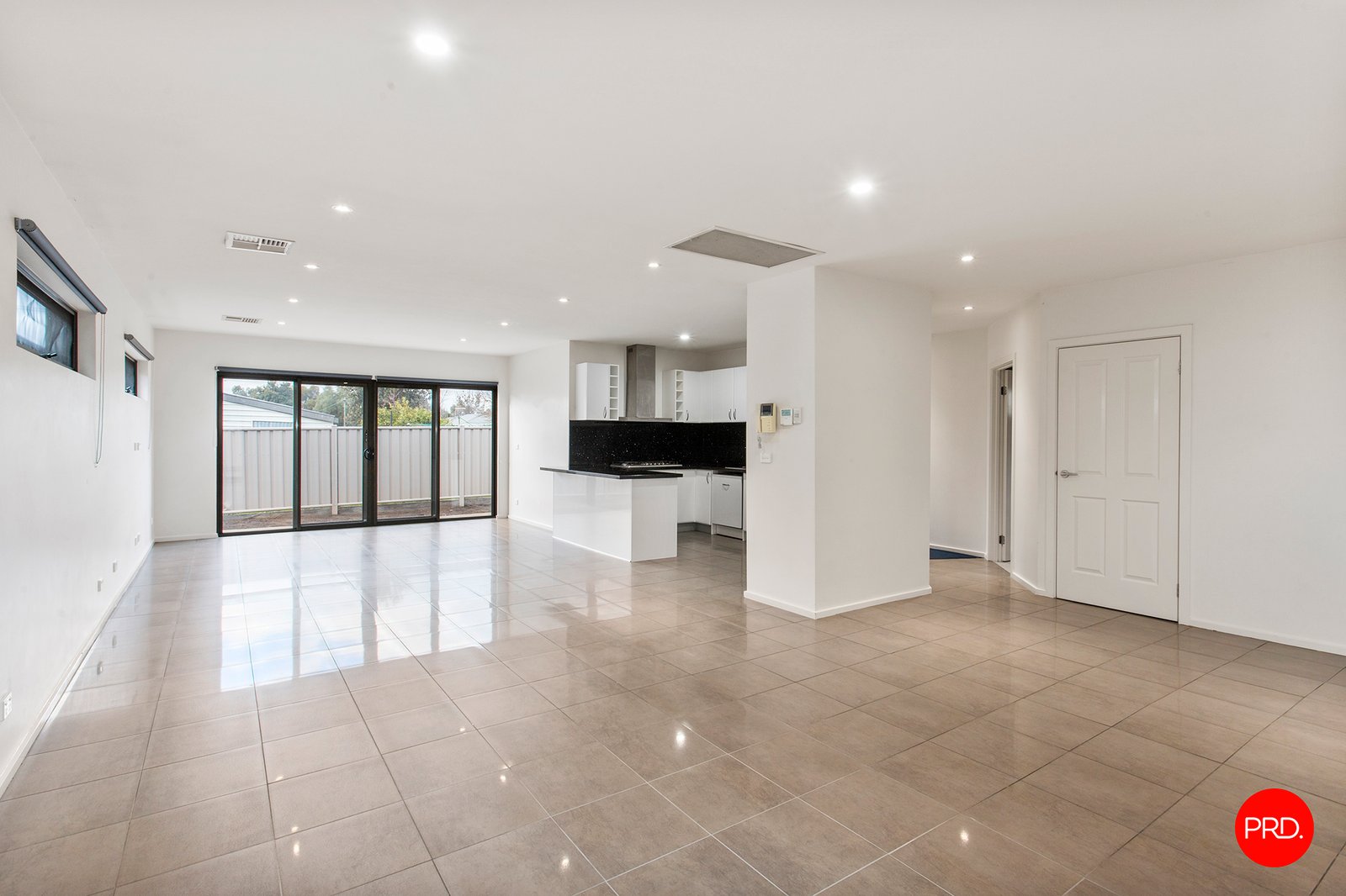 3C High Street KANGAROO FLAT 4