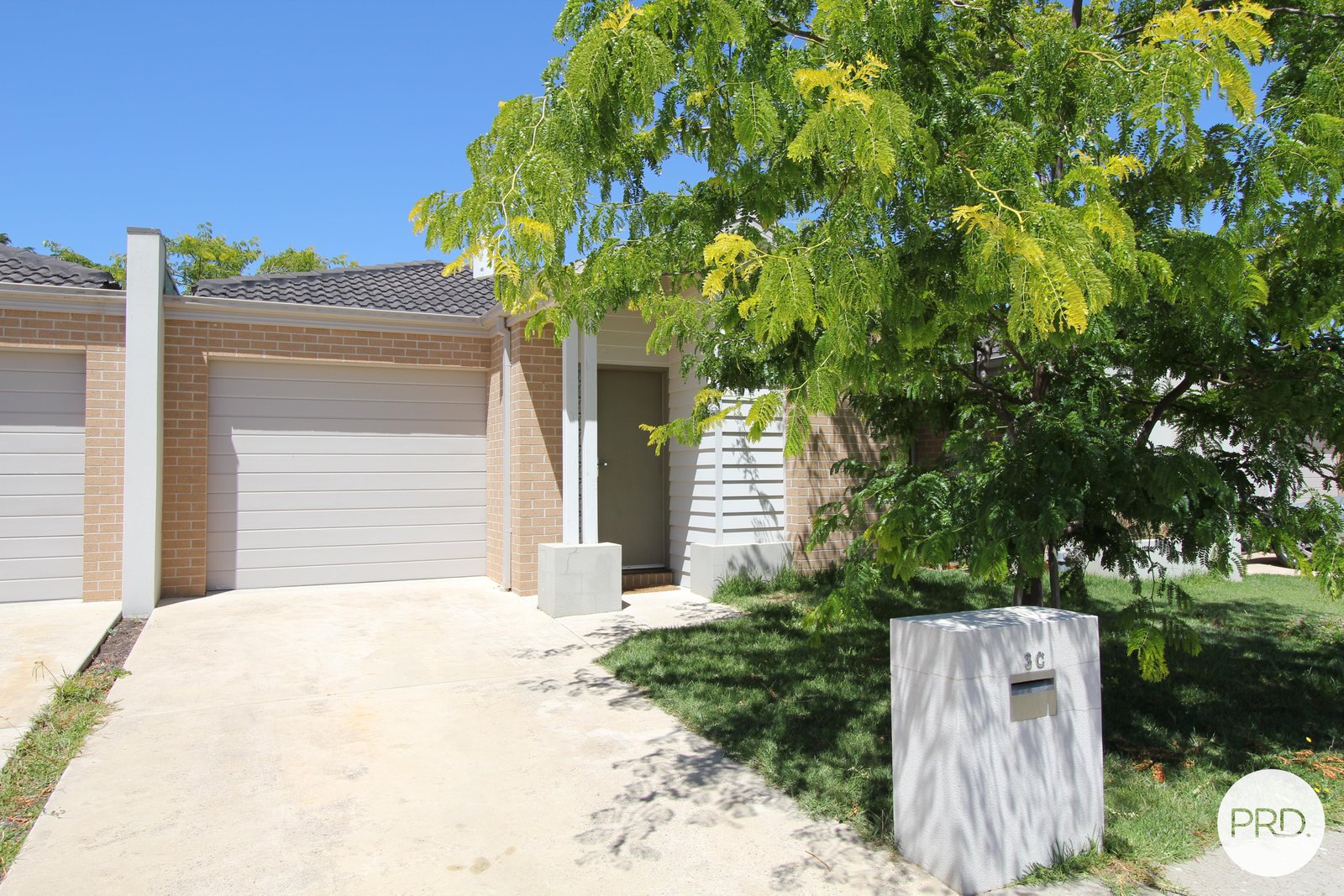 3C King George Way MITCHELL PARK 2
