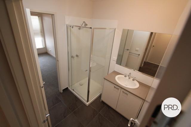 3C King George Way MITCHELL PARK 7