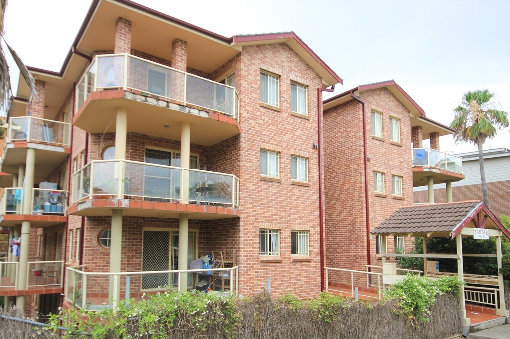 3E/38 Woniora Road HURSTVILLE 1