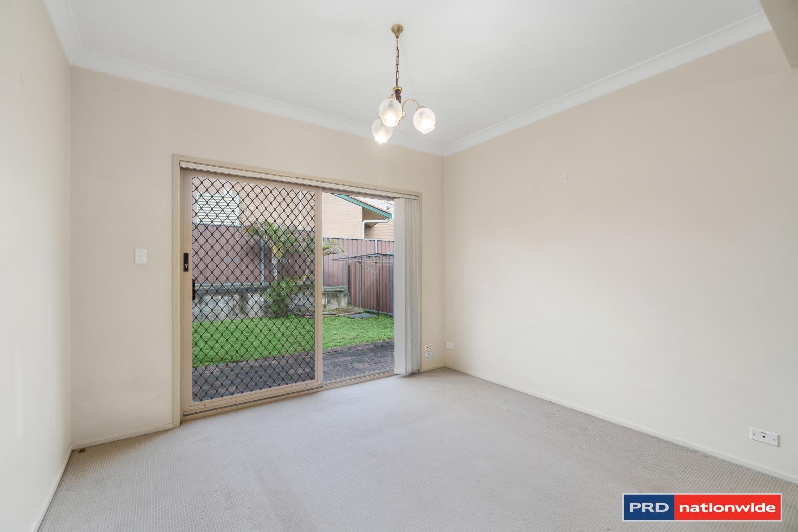 4 / 135 Rex Road GEORGES HALL 2