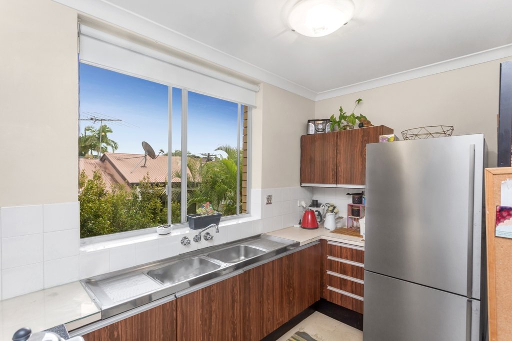 4-17 Stevenson Street ASCOT 2