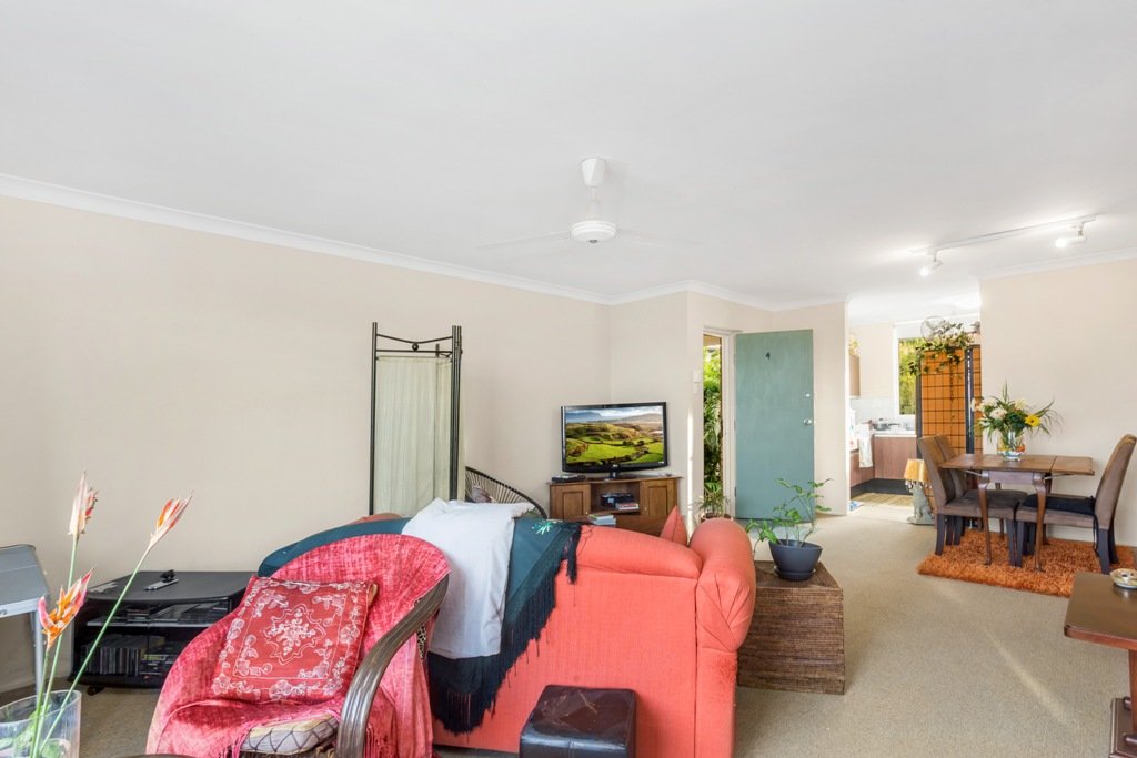 4-17 Stevenson Street ASCOT 3