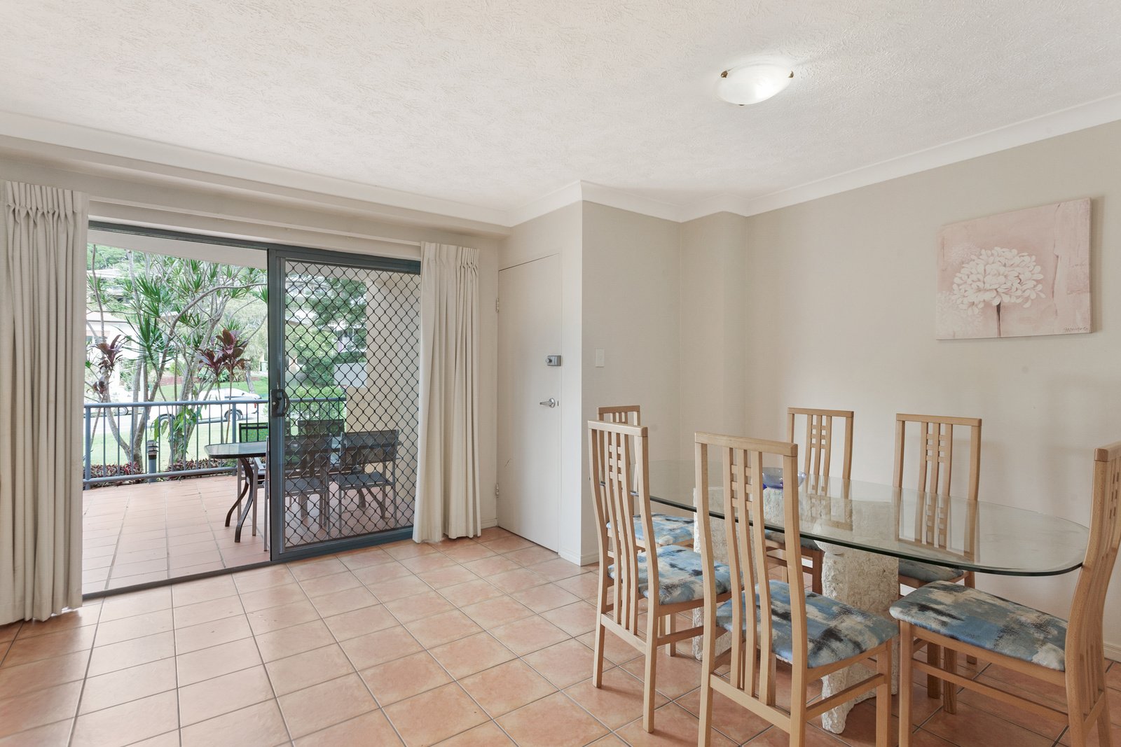 4 19-23 George Street East  BURLEIGH HEADS 6