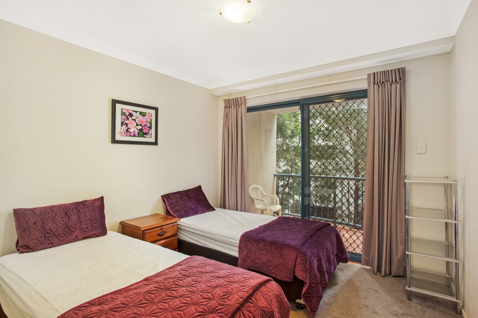 4 19-23 George Street East  BURLEIGH HEADS 13